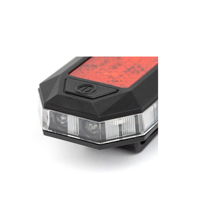 Luz Auxiliar Para Bicicletas y Otras Aplicaciones, 470 Lúmenes, Con Montaje Incluido - EPCOM INDUSTRIAL SIGNALING