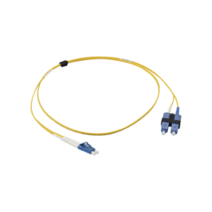 Jumper de Fibra Óptica Monomodo (OS2), XGLO, Riser, LC/UPC-SC/UPC Duplex, OFNR, Color Amarillo, 1 Metro (3.28 Pies) - SIEMON