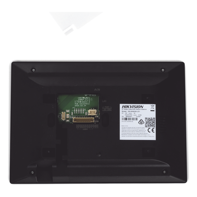 Monitor IP para Videoportero / Pantalla 7" / Resolución 1024 x 600 / 16 Canales de Video / PoE Estándar / 8 Entradas de Alarma - Image 5
