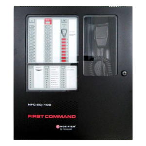 Panel de Evacuación por Voz / 50 o 100 W / 25 V / 8 Circuitos de Altavoces / 14 Mensajes Programables / Batería 26 Ah